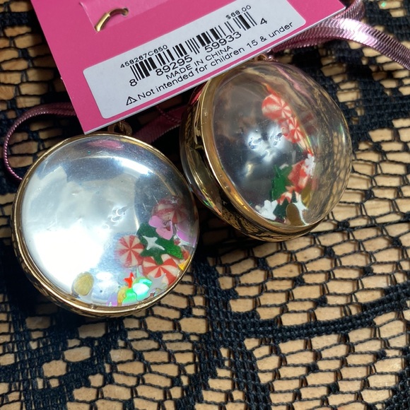 Betsey Johnson Holiday Snow Globe Christmas Ornament Dangle Earrings new - Picture 4 of 5